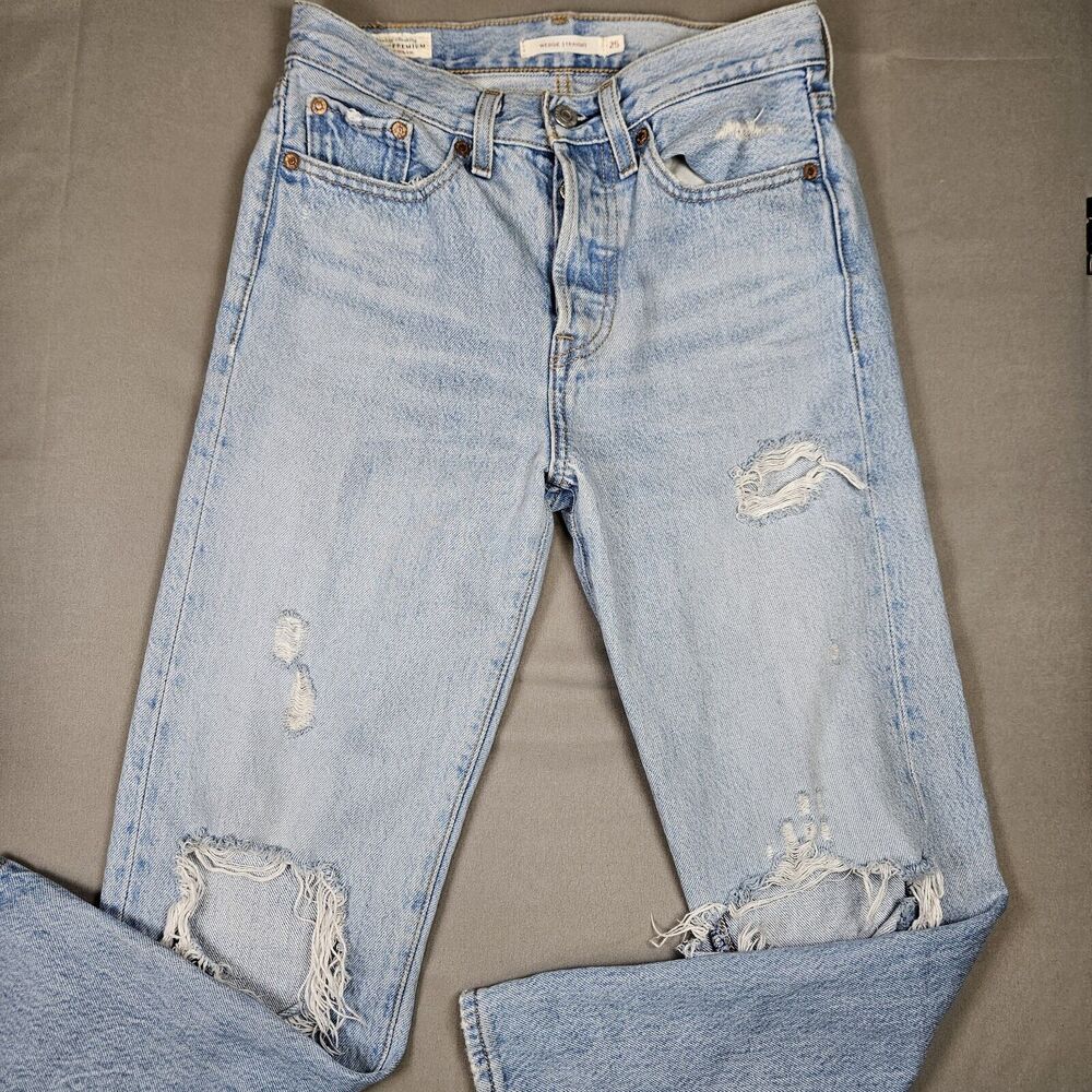 Levis Jeans Womens 25 Wedgie Straight Blue Big E Button Fly Light Distressed
